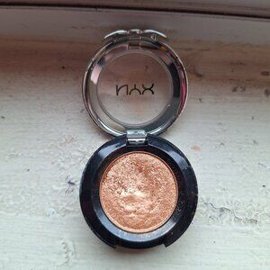 ✨ NYX Prismatic Eyeshadow — Liquid Gold 💛